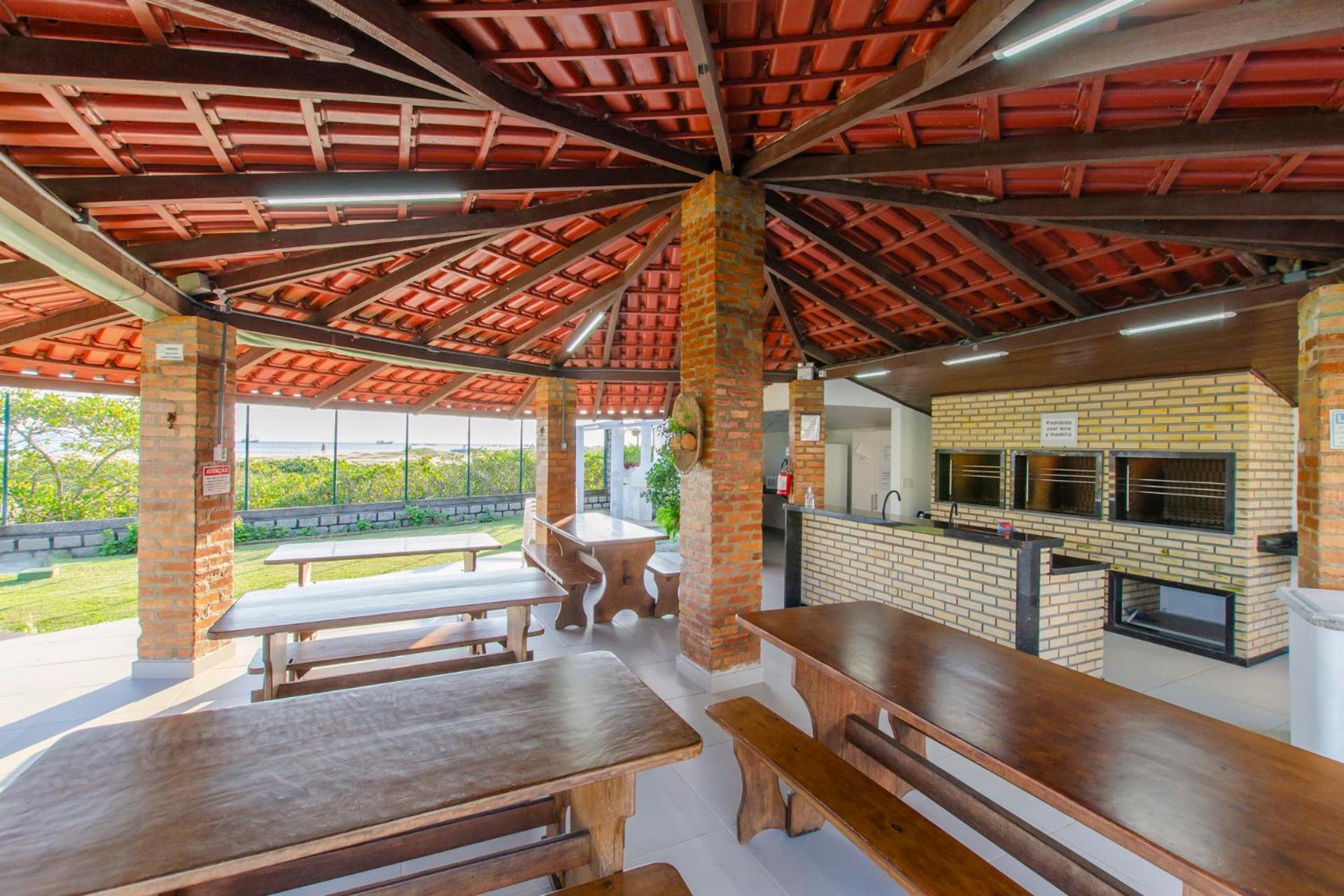 Apto Pe Na Areia Em Condominio Com Piscina N1298 フロリアノポリス エクステリア 写真